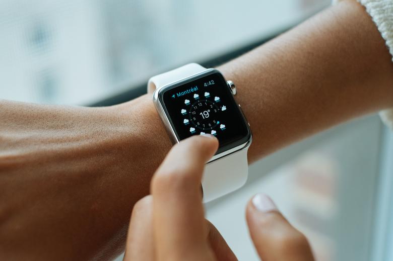 How to make a smartwatch battery run longer?